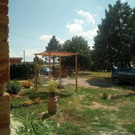 Affittacamere La Corte Degli Ulivi Bed and breakfast Foiano Della Chiana